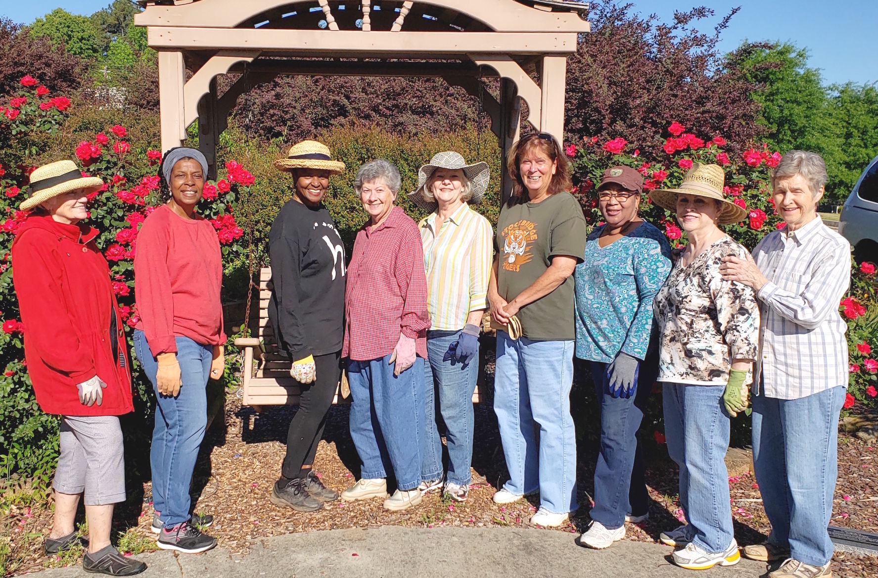 Conyers Garden Club participates in Great American Cleanup